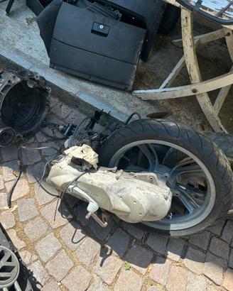 blocco motore peugeot speedfight 2