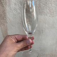 Bicchieri e cesti da ristorazione