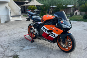 Honda cbr 1000rr