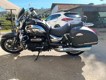 Triumph Rocket 3 Roadster -2300cc
