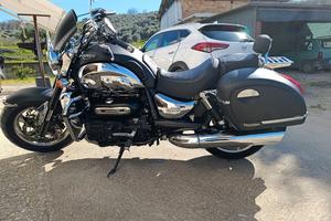 Triumph Rocket 3 Roadster -2300cc