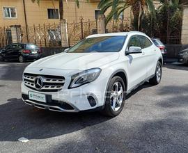 MERCEDES GLA 200 d Automatic Sport