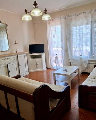 Trilocale speciale con piscina e balconissimo