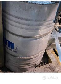 Olio lubrificante Bellini durezza 68 2 quintali