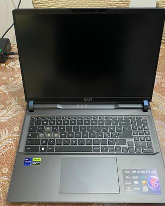 MSI Vector GP68HX 12VH-036IT – RTX 4080, i9-12900H
