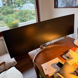 Monitor LG Ultra Wide 49” curvo Quad HD schermo