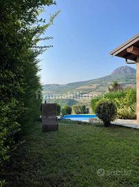 Villa con Piscina - Località Pastori - Travo