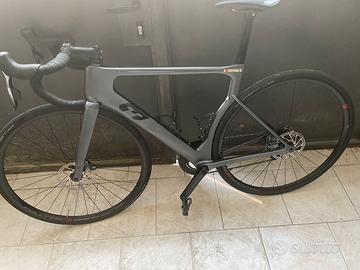 Bici da corsa carbonio