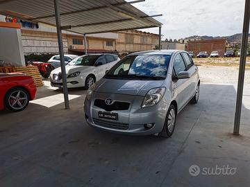 Toyota Yaris 1.0 5 porte Sol 2010