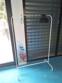 Appendiabiti Ikea con stampelle