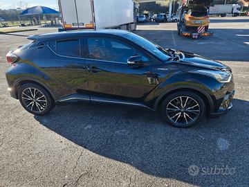 Toyota C-HR 1.8 Hybrid E-CVT Lounge