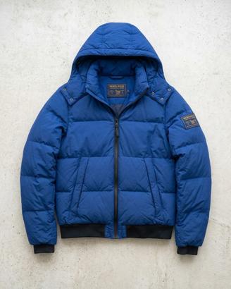 giubbotto Woolrich con cappuccio e polsini elastic