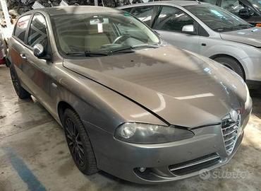 RICAMBI Alfa Romeo 147 5P 1.9 TD anno 2008 - DS334