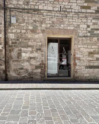 Negozio Gubbio [Cod. rif 3076617ACG]
