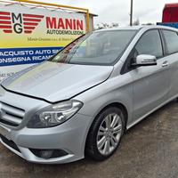 Ricambi Mercedes B180 2014