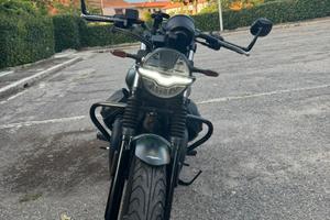 Moto guzzi v7 - 24/03/2023