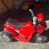 Moto elettrica per bambini