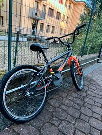 BMX Montana Arancione e Nera