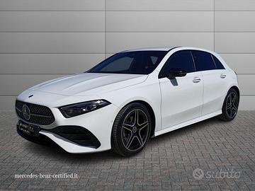 MERCEDES-BENZ A 180 Premium auto