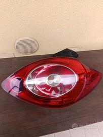 FARO POSTERIORE DESTRO FORD KA 