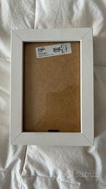 Cornice bianca IKEA