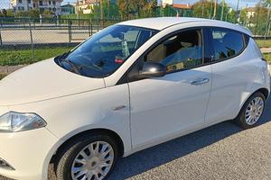 Lancia Ypsilon 1.2 benzina 
