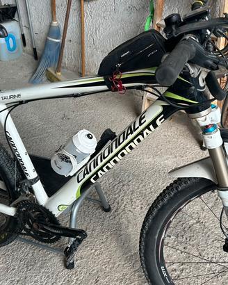 Cannondale mtb ful carbon