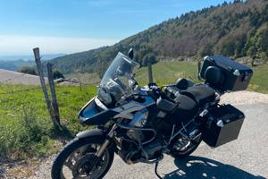 BMW  1200 R GS.