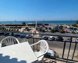 Appartamento con vista mare
