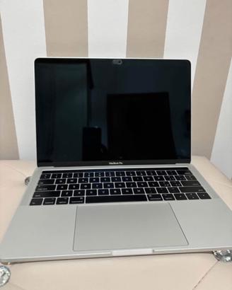 MacBook 2017 13 pollici touchbar Apple