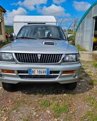 mitsubishi pajero sport glx 2.5