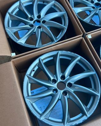 4 Cerchi Originali Alfa Romeo 18”