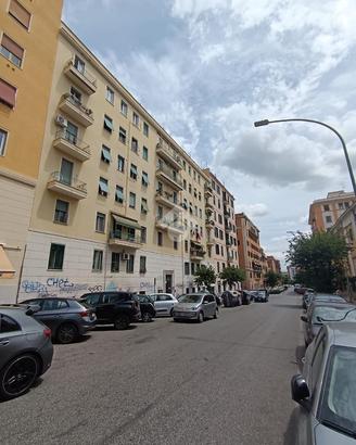 2 LOCALI A ROMA