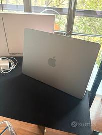 Apple MacBook Air M2 8/256 GB