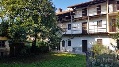 RUSTICO A VARALLO POMBIA