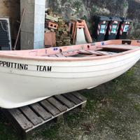 Barca in vetroresina