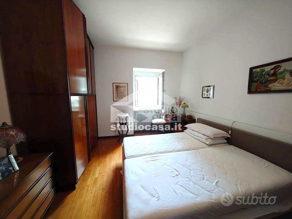 Villa di 210 m² con più di 5 locali a Brentonico - Vista 5