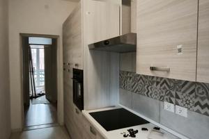 Stanza una piazza e mezza