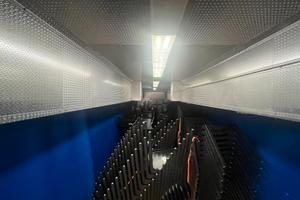 Semirimorchio hospitality racing