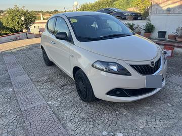 Lancia ypsilon 2021