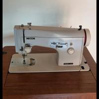 Macchina  da cucire Necchi