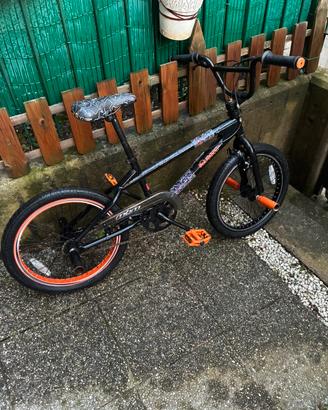 Bicicletta BMX SQUEEZE freestyle 20”