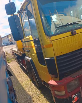 Carroattrezzi volvo scarrabile forche