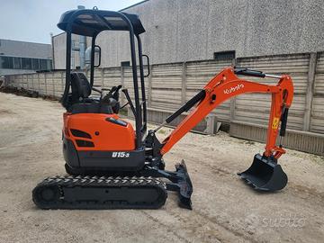 Miniescavatore usato KUBOTA U 15-3