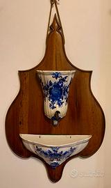 Acquasantiera antica grande montata su legno