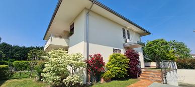 Villetta in Viale Italia