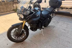 Triumph Tiger 800-2012