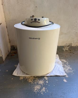 Boiler Elettrico Ariston 50 V/5