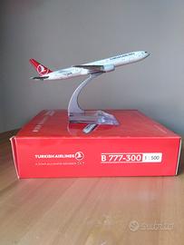 Modellino Boeing 777-300 Turkish Airlines