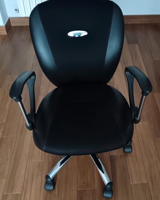 Sedia da scrivania con rotelle 
